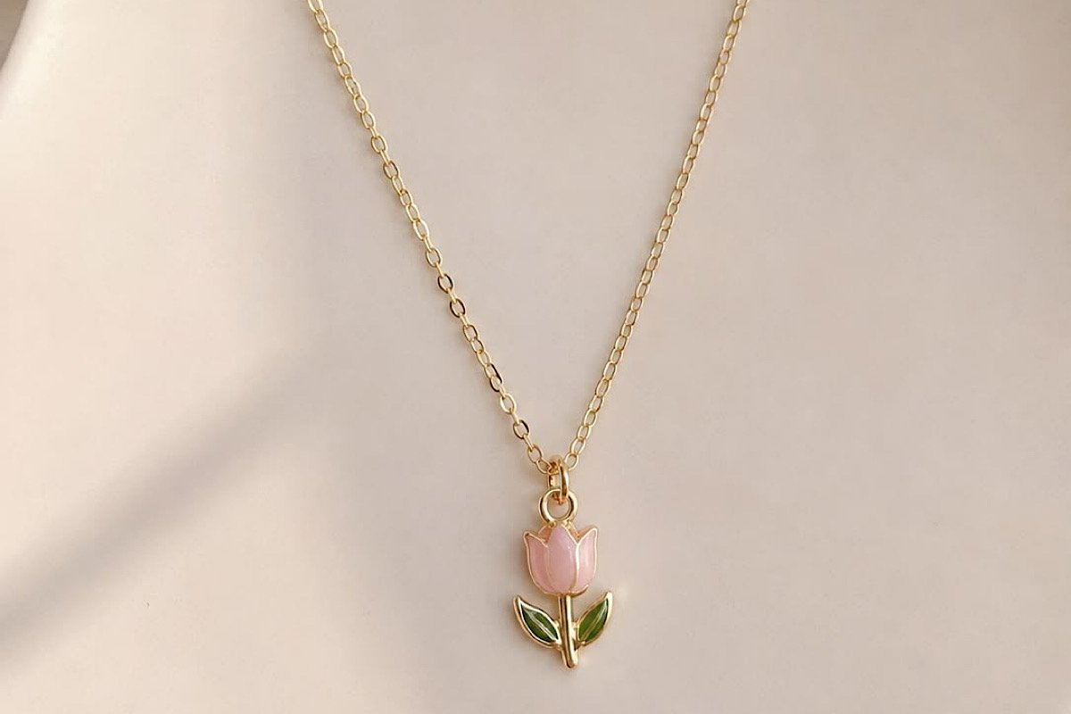 Delicate Gold Tulip Necklace: The Ultimate Spring Floral Jewelry Trend