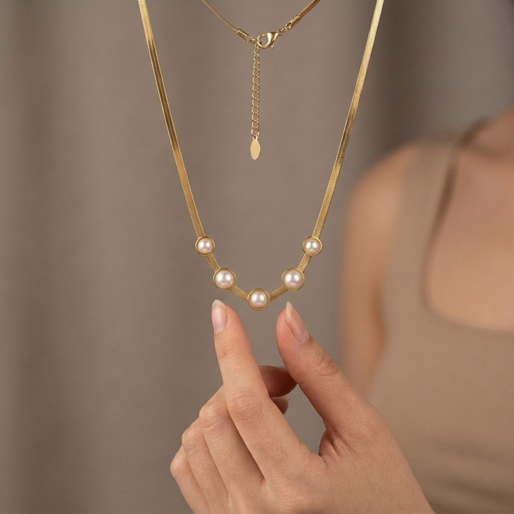 Lumiere Five-Pearl Necklace